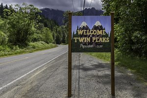 Seinfeld but the laugh tracks are replaced by Laura Palmer's theme from Twin Peaks