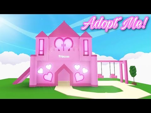 Custom Princess castle playground in Adopt Me! *SPEED BUILD*