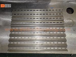 [Hot Item] DIN Rail Mounting Bracket Roll Forming Machine Manufacturing Line