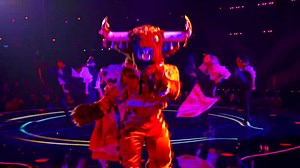 ▶️ House Party - The Masked Singer: Bull Performs Circus By Britney Spears