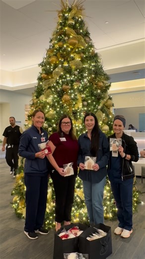 ✨ A heartfelt gift for Hoag’s tiniest patients ✨ Lauren Eckert, co-founder of Little Buddha, returned to the place where her motherhood journey began—Hoag Hospital Newport Beach—to donate ultra-soft bamboo beanies for newborns in the Labor & Delivery unit. Lauren shared: “I delivered my oldest at Hoag and will never forget the care and support I received. This holiday season, I wanted to give back to the families and care teams who make those first moments so meaningful.” Thank you, Lauren and L