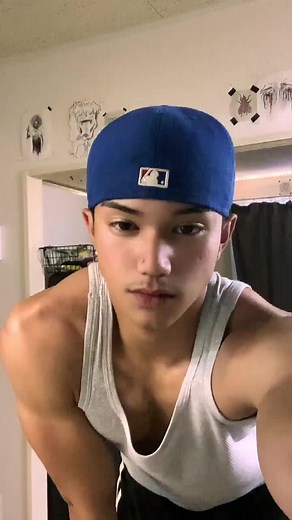 Pinoy Male TikToker's Impressive Dance Moves