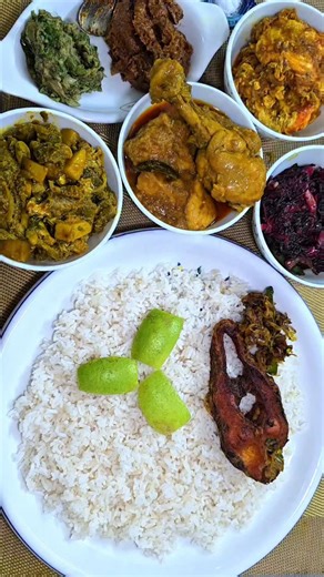 Ekram Khan on Instagram: "Lunchtime food eating video #lunch #viral #foodie #eating #instagood"