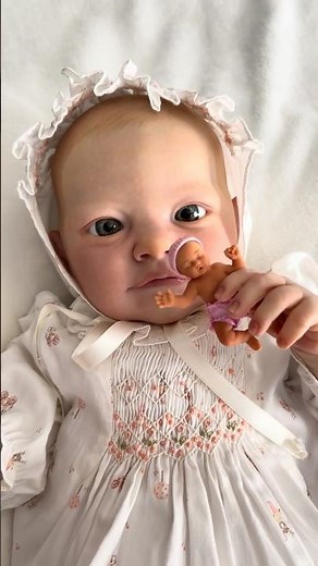 I couldn’t help myself… #reborndoll #reborntoddler #myminibaby #siliconebaby #dolls #blindbox #cute