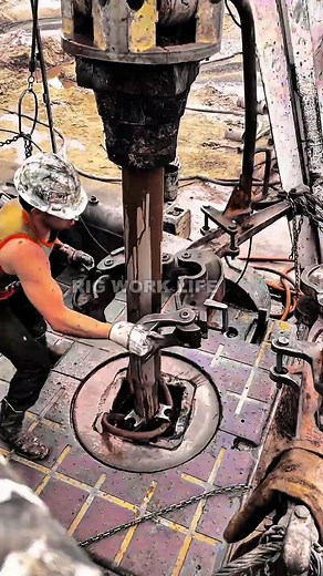 56K views · 477 reactions | Oilfield Workover Rig #oilfield #workover #rig #drilling | Rig work Life | Facebook