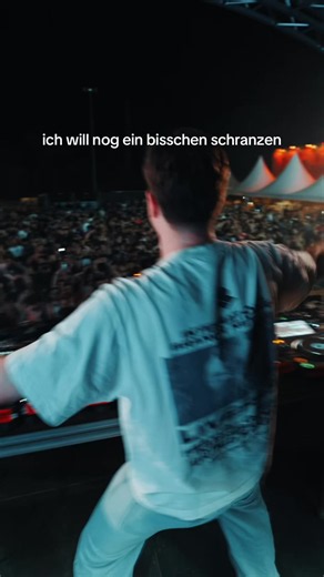 Schranz tanz dj #schranz #hardtechno #industrial #rave