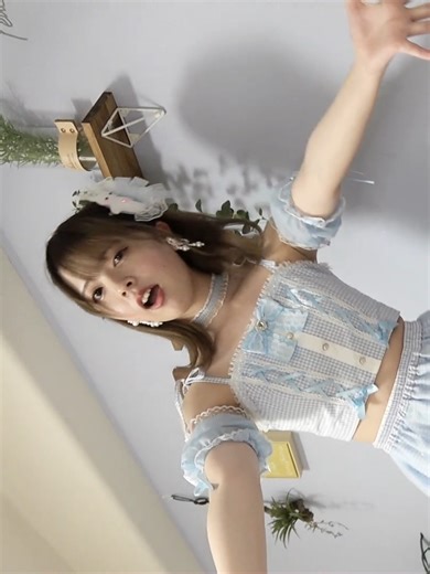 【藍川さち】18歳美少女クリオネアイドル