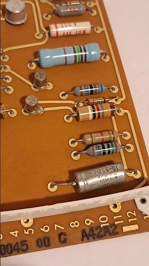 “Before Software Controlled You: Inside a UNIVAC Mainframe Module” #univac #vintageelectronics