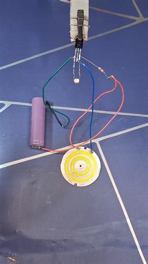 How to make automatic on off led light #followersreelsfypシ゚viralシfypシ゚viralシ #followersreelsfypシ゚vira #shortsvideo #bulb #repairing #electronics #project #LED #sciencefiction #automatic #Transistor #led #bulb | ASHIK TECH TUBE