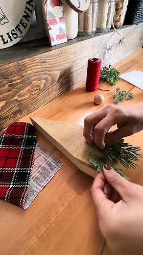 Wooden Christmas Gnomes using 2x4 #diy #diychristmasdecor #DIYChristmas #ChristmasCrafts #crafting #crafts #craftcommunity | LF Rustics, LLC - Lauren