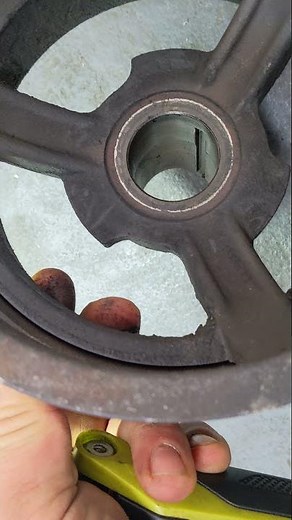 Jeep 3.7 lite V6 engine clicking noise. Crankshaft pulley harmonic balancer.