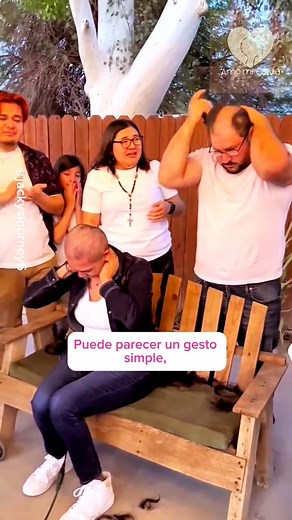 4.1M views · 221K reactions | No es solo raparse, es demostrar apoyo en los momentos más difíciles. Hay gestos que marcan para siempre. | Amo mi Calva | Facebook