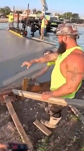 Avoid Concrete Pouring Mistakes: Watch How We Handle Backfilling and Vibrating!