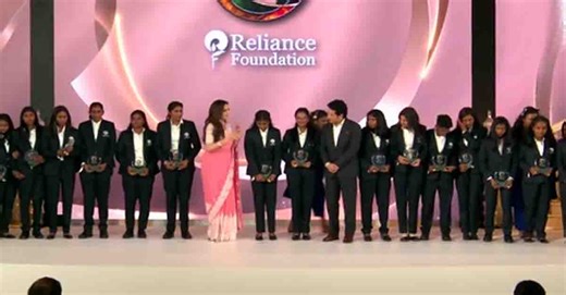 ബ്ലൈൻഡ് ക്രിക്കറ്റ് ലോകകപ്പ് ജേതാക്കളെ ആദരിച്ച് നിതാ അംബാനി