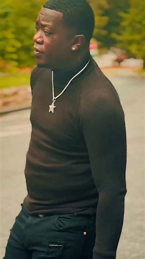 Anthony Q Da Singer on Instagram: "To know me is to love me#viral"