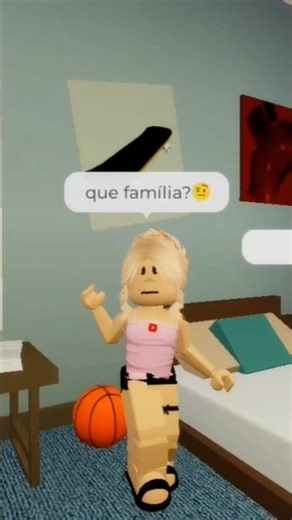 Are there people walking around my house?😰#roblox