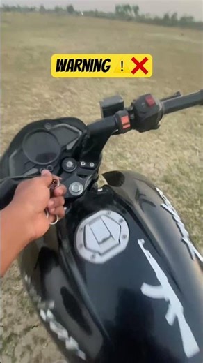 ￼Stop using this metal key ring immediately ❌🥲 #ytshorts #automobile #biketips #bikelife #pulsar