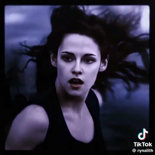 J'ai vu beaucoup de transformation de vampire mais Bella swan qui ma fait choqué ♥️♥️♥️♥️