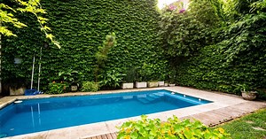 Un enfant se noie dans la piscine familiale : les gestes de prévention à connaître