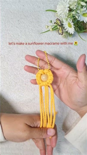 sunflower macrame keychain 🌻✨️ #macramecreation #handmadewithlove #sunflower #diykeychain
