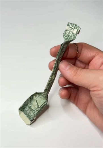 How to fold a bill in a shovel with Origami Technic #fypシ #origami #shovel #satisfying #xyzbca