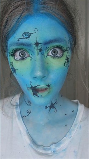 This was so fun to make! #creativemakeup #alien #makeup #lipsyncs #halloween #trending