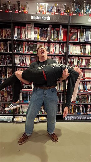 The anguish! The Humanity! The mutanity I suppose Thankyou @Forbidden Planet Leicester crew for help with another banger #forbiddenplanet #derby #xmen #comics #juno