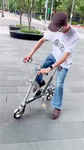 逛街也能帶單車？SEic CarryMe 實測：8.4kg 極致輕巧，進出 LaLaport、搭電梯超輕鬆！