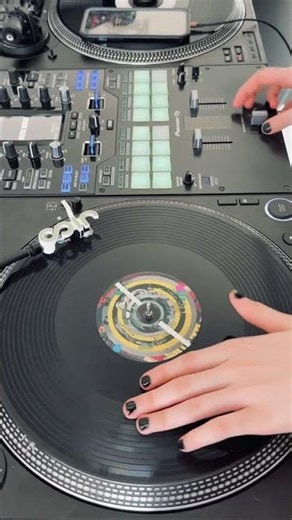 Crazy Scratch combo 🔥 #scratch #scratchdj #scratching #dj #vinylscratch #djmichelle