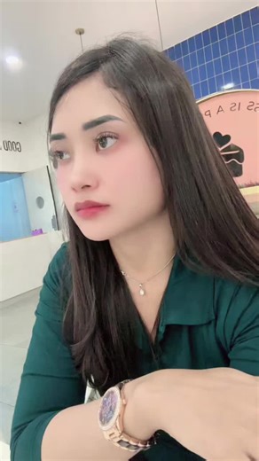 Dea Gemoy: Full Durasi dan Keluarga