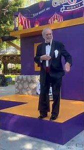 Johnny Ace Palmer magic show