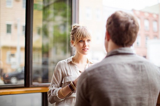 6 Signs Someone Is 'Deflecting,' a Psychologist Warns