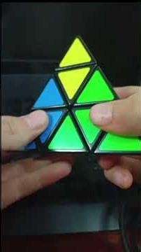como armar pyraminx en menos de un minuto????