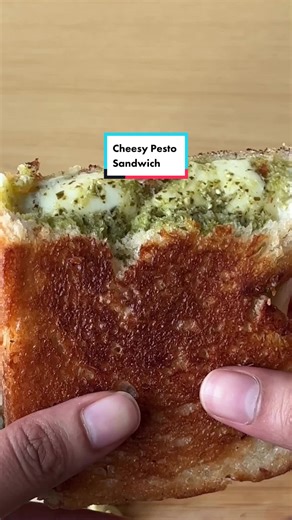 Delicious Cheesy Pesto Sandwich Recipe