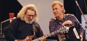 Bruce Hornsby Recounts His Final Conversations With Jerry Garcia [Videos]