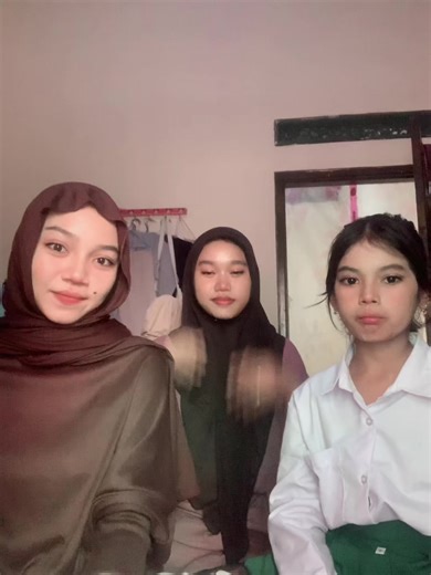 Ika Selly Kuni Fatunnikmah (@ikasellykunifatunnikmah_)’s videos with FUL YT HENDRAA RMX V2 - 𝐇𝐞𝐧𝐝𝐫𝐚𝐚𝐚