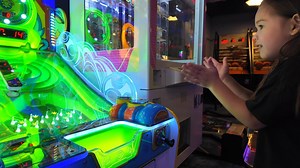 Mimi FINALLY AGREED To Cut Her Hair! | Diana Zubiri