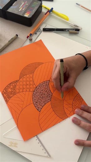 Zentangle …. #zentanglelegend #drawing #zenpatterns #artist #illustrationnation