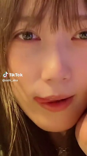 本田翼とアーニャ：平和を願う物語