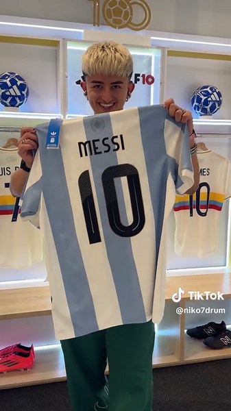 Muchas gracias King of Kings por mi 2024 👑 #rewind #recap #dios #2024 #viajes #metas #sueños #felicidad #amor #goals #deseo #planes #loveyou #musica #familia #bestmoments #niko7drum