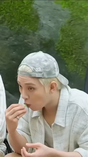 Seventeen | 세븐틴ˢᵛᵗ on Instagram: "Are we sure this guy has turned 30? #joshua #happyjoshuaday #happybirthday #explorepage #foryoupage"