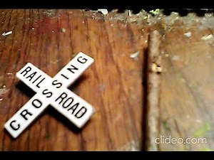 How to Make HO Scale Railroad Crossing W/ Crossing X HO Scale Layout
