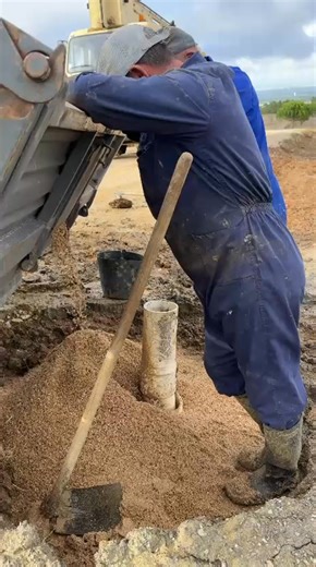 Let's get technical! 🔧 When we talk about Borehole Filtration Sand, we're talking about precision. ✅ Uniformly Graded: Consistent particle size for optimal flow and filtration. ✅ Chemically Inert: Won't change the pH or chemistry of your water. ✅ Hard & Durable: Made from silica, so it won't break down and create fines. ✅ Perfectly Rounded Grains: Allows for efficient backwashing to clean the filter. #WaterFiltration #BoreholeTech #Engineering #WaterQuality #SilicaSand #CleanTech #DIYProjects #