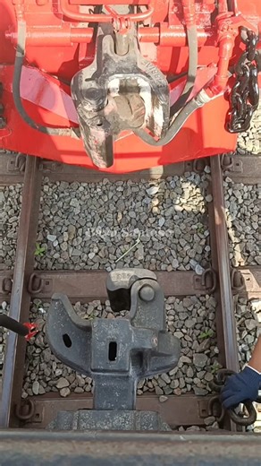 4.6K views · 29 reactions | Coupler connection opening. #railway #railroad #railtravel #railfans #train #trainspotting #trainphotography #amtrak #trainlovers #usrail | Bayu Santoso | Facebook