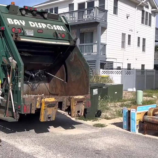 #CleanRoads #RoadCleanup #CommunityCleanup #KeepOurStreetsClean #RoadMaintenance #CleanStreets #LitterFreeRoads #RoadBeautification #RoadsideCleanup #RoadRevival https://amzn.to/451Jy92 | Street Sweep