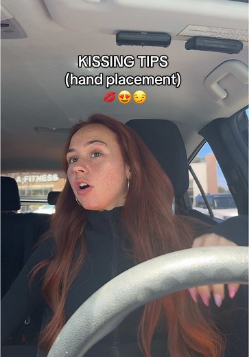 Kissing Tips: Master Hand Placement for Perfect Kisses