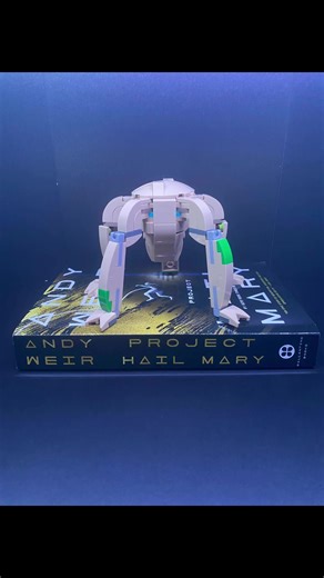 I read the book and couldn’t help falling in love with Rocky! I haven’t watched the movie, yet! But will, soon! Did I do good, question? 🤣😂 #BookTok #booktokfyp #booktoker #legos #projecthailmary