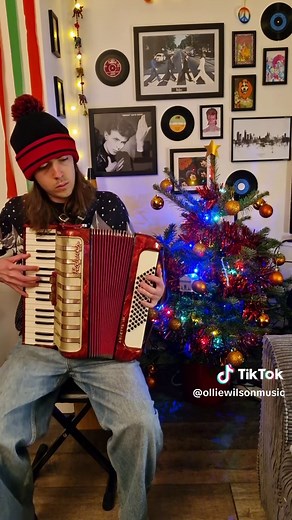 O Holy Night: A Magical Accordion Christmas Performance