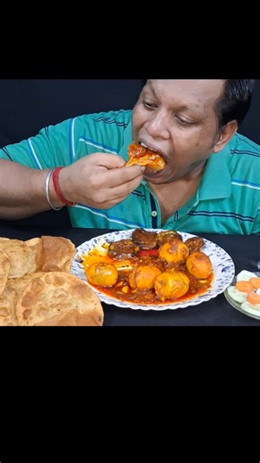 luchi with egg curry eating shorts #youtubeshorts #eating #asmr #bigbites #egg