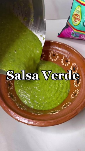 Canned Tomatillos: Salsa Verde Recipe & Review